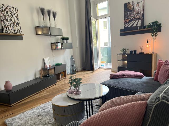Bright flat Schöneberg