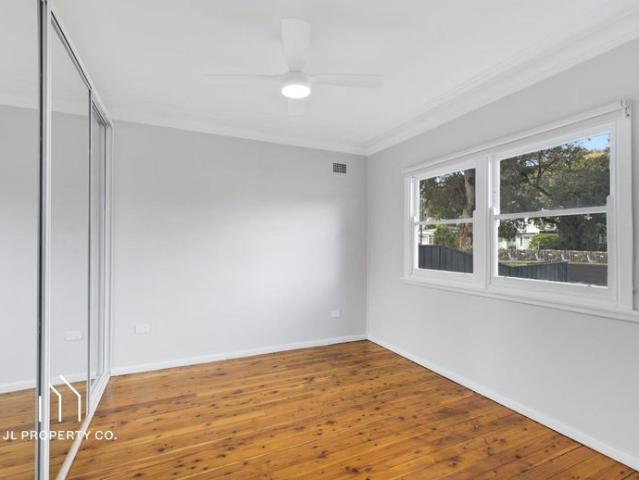 Bright, Fresh & Conveniently Located