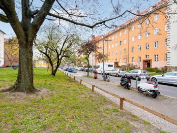 Bright, fully furnished one bedroom flat with balcony in Schöneberg, Berlin Amsterdam Apartments for Rent