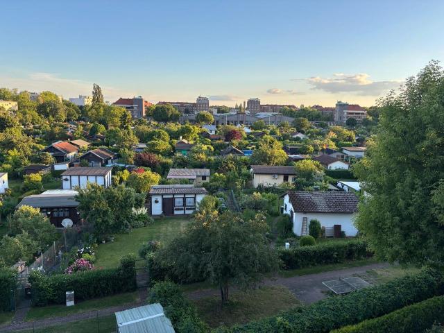 Bright, fully furnished apartment in Wedding English Quarter. Top floor, quiet, and well connected Berlin Amsterdam Apartments for Rent