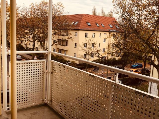 Bright, fully furnished apartment located in Wilhelmsruh, Berlin Amsterdam Apartments for Rent