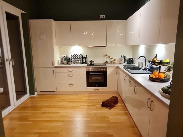 Bright & fully furnished room, Berlin Amsterdam Apartments for Rent