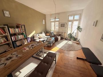 Bright Furnished Apartment with South Facing Balcony – Best location