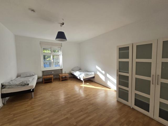 bright furnished apartment with 4 separate rooms and big living kitchen rent as shared or entire flat, Berlin Amsterdam Apartments for Rent