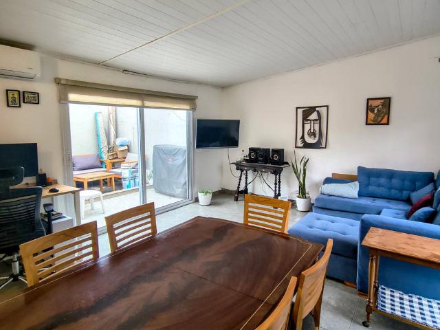 Bright furnished 1 bedroom apartment with private