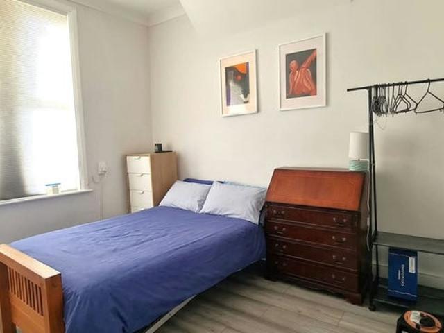 Bright Furnished 2 Bed Flat in Leytonstone – Maxim