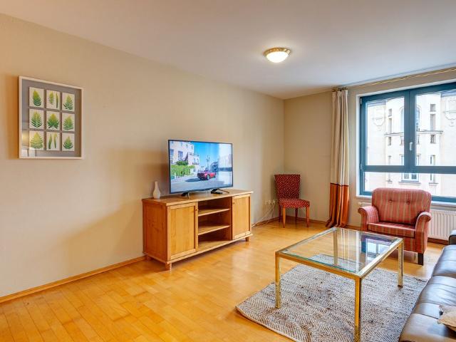 Bright furnished 2 room apartment in Munich Maxvorstadt