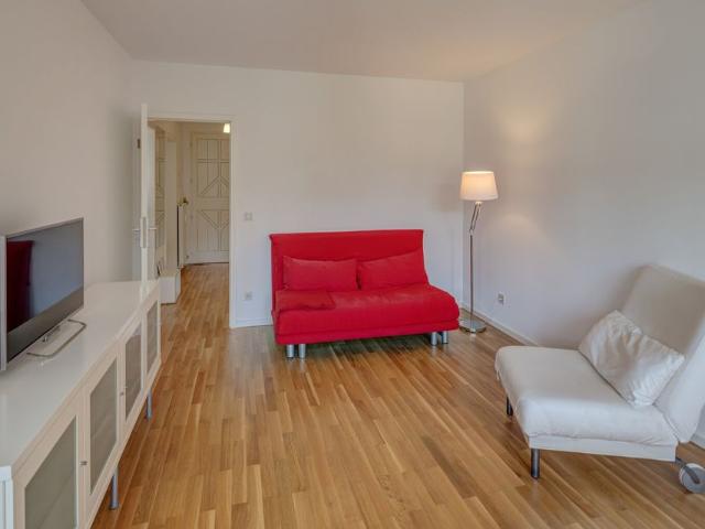 Bright, furnished 2 room apartment in Munich Thalkirchen