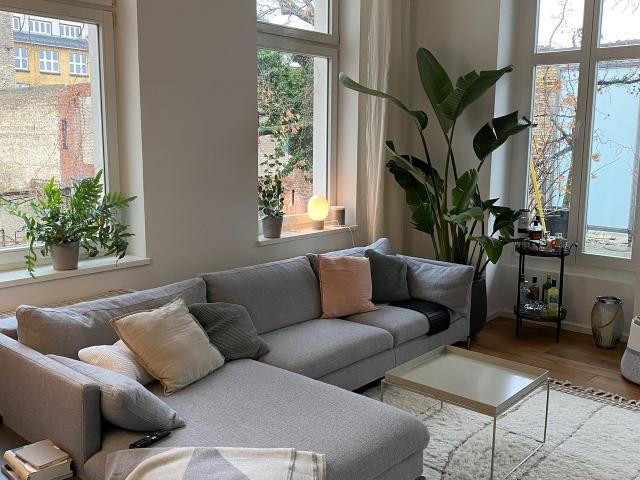 Bright, furnished 3 room apartment in Berlin Mitte with spacious balcony, Berlin Amsterdam Apartments for Rent