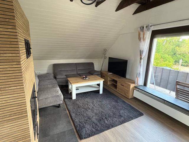 Bright, Furnished 3 Room Apartment on the upper Floor of a Multifamily House in Kaarst