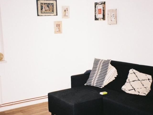 Bright Hochparterre one bed + studio in Friedrichshain