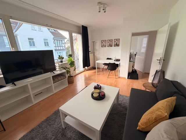 Bright home in Düsseldorf, Dusseldorf Amsterdam Apartments for Rent