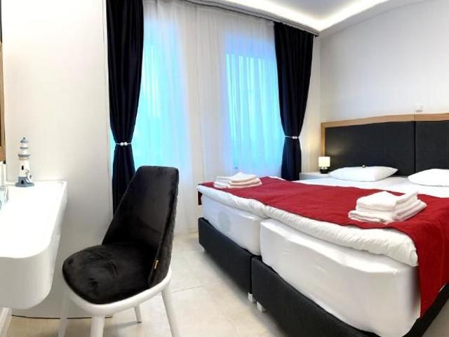 Bright home in Lübeck, Lubeck Amsterdam Apartments for Rent
