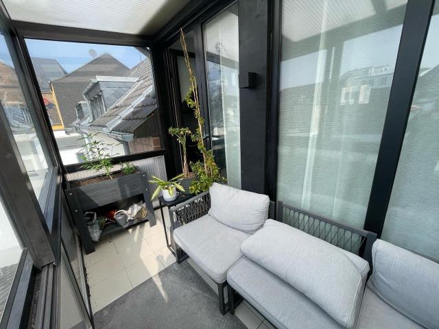 Bright home located in Krefeld, Krefeld Amsterdam Apartments for Rent