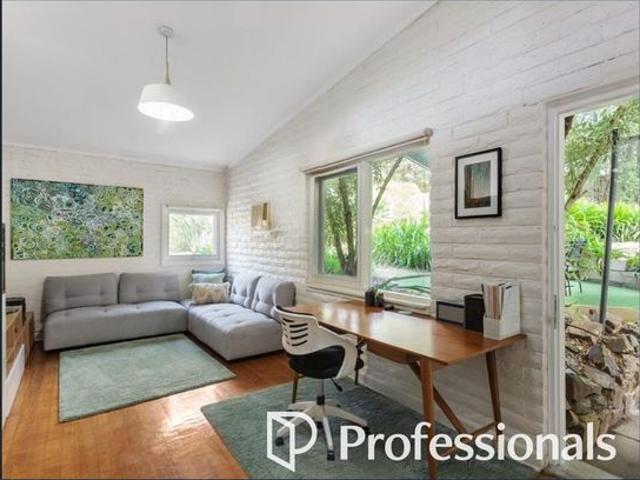 Bright hosue in Balwyn High School Zone