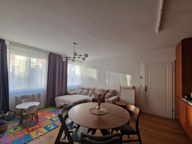 Bright, high quality fully furnished 3 room apartment in 1050 Vienna