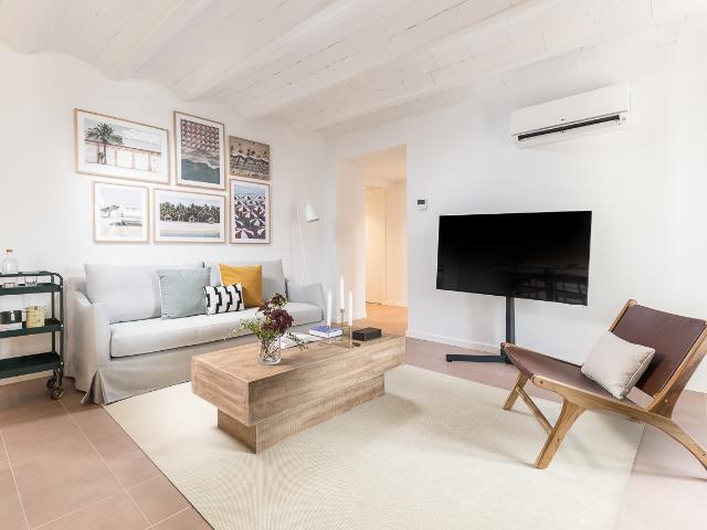 Bright one bedroom apartment