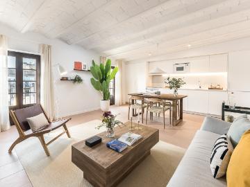 Bright one bedroom apartment
