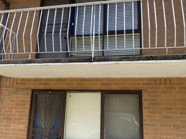 Bright One Bedroom Unit in Albion