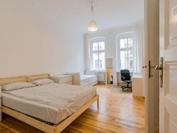Bright old building flat with balcony in Schöneberg, Berlin Amsterdam Apartments for Rent