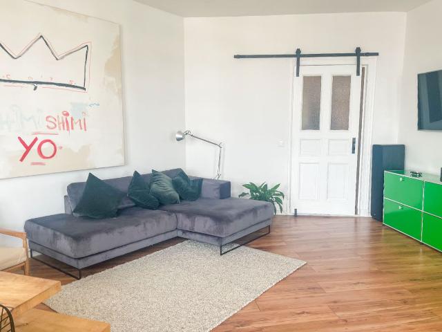 Bright old building renovated flat with balcony in Friedrichshain / Prenzlauerberg, Berlin Amsterdam Apartments for Rent