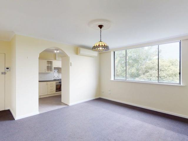 Bright Open plan and Cozy Apartment
