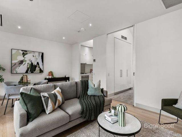 BRIGHT & LOW MAINTENANCE LIVING MOMENTS FROM BRIDGE ROAD