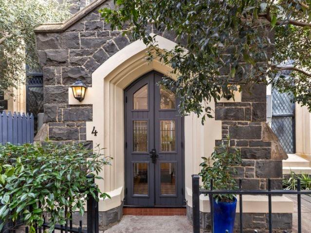 Bright light and bluestone by the Park