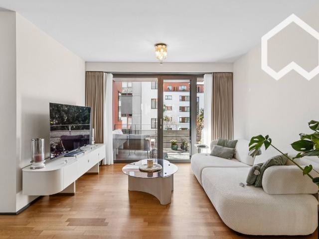 Bright & Modern New Build Apartment with Open Plan Living in Cologne Ehrenfeld, Koln Amsterdam Apartments for Rent