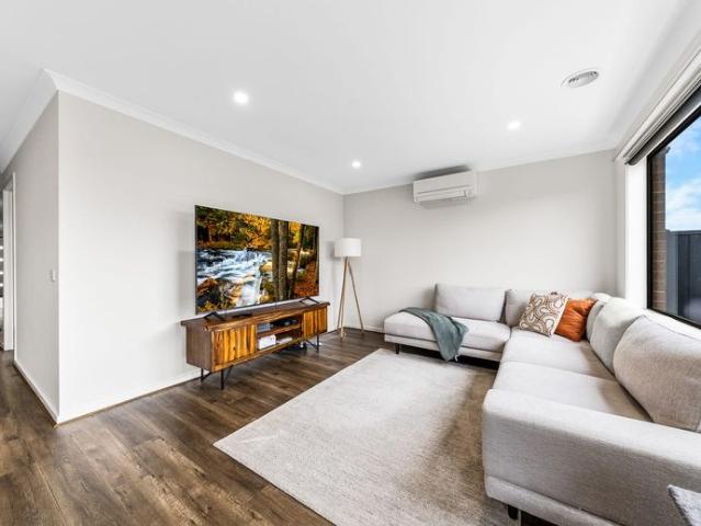 Bright, Modern and Elegant
