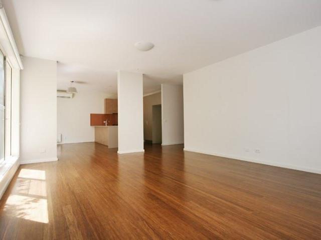 Bright, Modern and spacious Townhouse