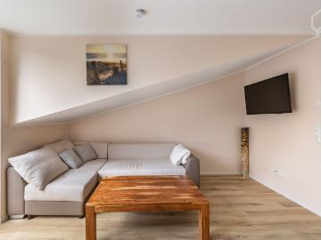 Bright, modern apartment with daylight bathroom and balcony in Aachen, Aachen Amsterdam Apartments for Rent