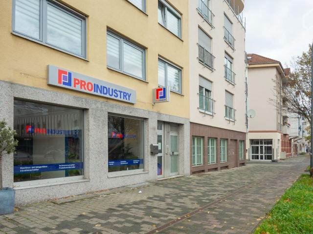 Bright, modern Apartment in the city centre of Leverkusen close to main station, car park optional, Leverkusen Amsterdam Apartments for Rent