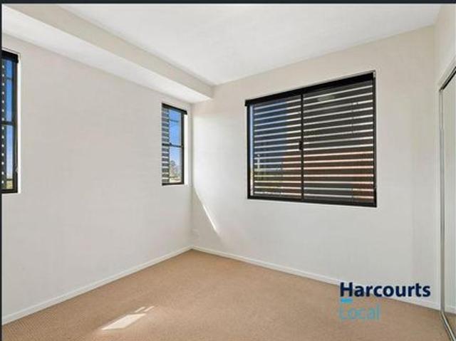 Bright & Modern Apartment Living in Graceville