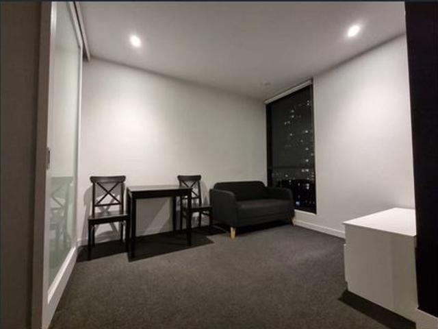 Bright & Modern furnished 1 Bedroom Apartment in the Heart of Melbourne CBD