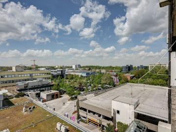 Bright, modern furnished apartment in the mall OEZ