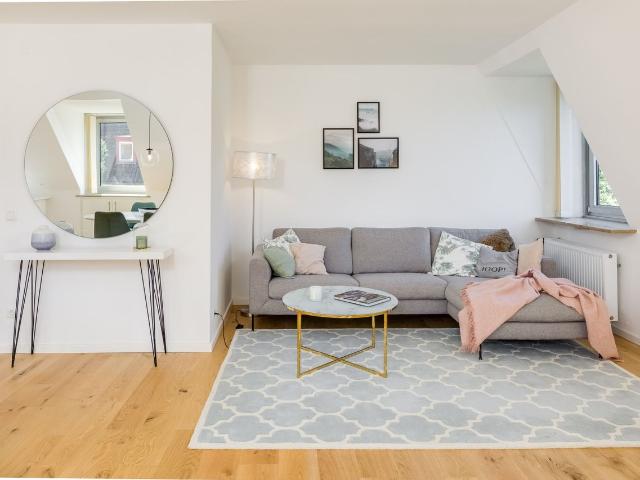 Bright modern flat located in Nymphenburg, München, Munchen Amsterdam Apartments for Rent