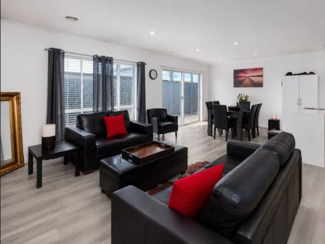 Bright & Modern Living Across From the Park! Come Check It Out
