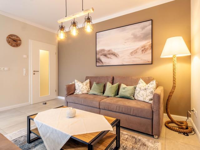 Bright, modern, quiet and high quality apartment near the river in Oranienburg Süd