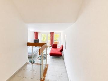 Bright Modern Studio with Balcony & Garden Access | Minutes from Zürich HB