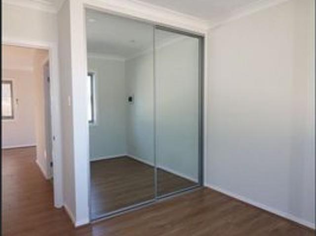 Bright & Modern Two Bedroom Granny Flat in a Convenient Sadleir Location