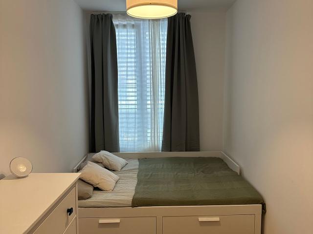 Bright, modern 106m² Sachsenhausen Apartment | 2BR/2BA | Treetop Balcony |, Frankfurt Amsterdam Apartments for Rent