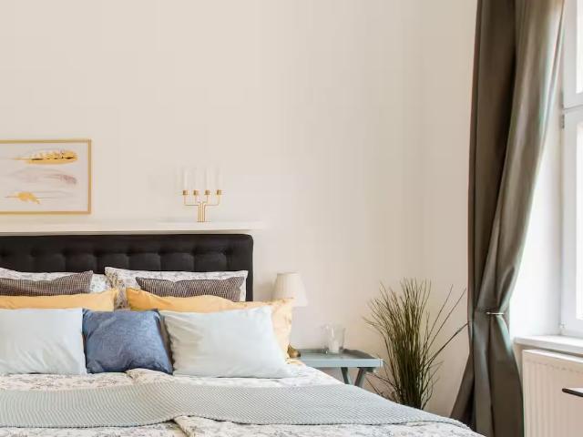 Bright & Modern 2 BR | Ideal for Relocation & Mid Term Stays – 2 min to Meto