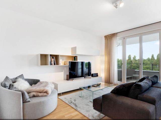 Bright, Modern 3 Room Apartment with 2 Balconies, quiet location near Kurfürstendamm, Berlin Amsterdam Apartments for Rent