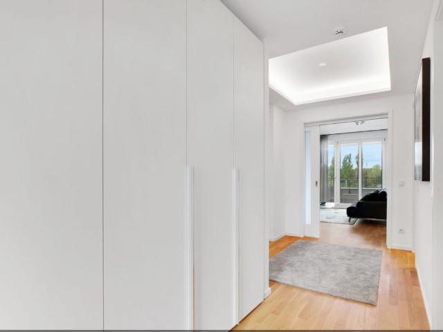 Bright, Modern 3 Room Apartment with 2 Balconies, quiet location near Kurfürstendamm, Berlin Amsterdam Apartments for Rent