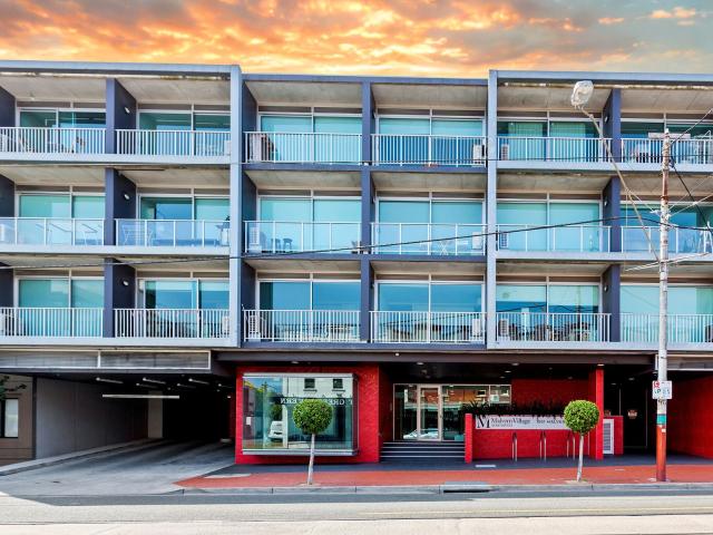 Bright, North Facing, Light Filled Two Bedroom in the Heart of Glen Iris