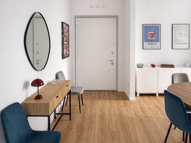 Bright Newly Renovated One Bedroom Appartament