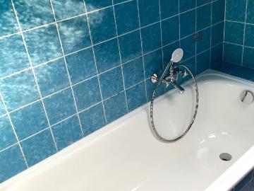 Bright, newly renovated apartment in quiet residential area, Essen Amsterdam Apartments for Rent