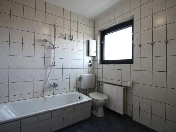 Bright & neat loft in Hilden, Hilden Amsterdam Apartments for Rent