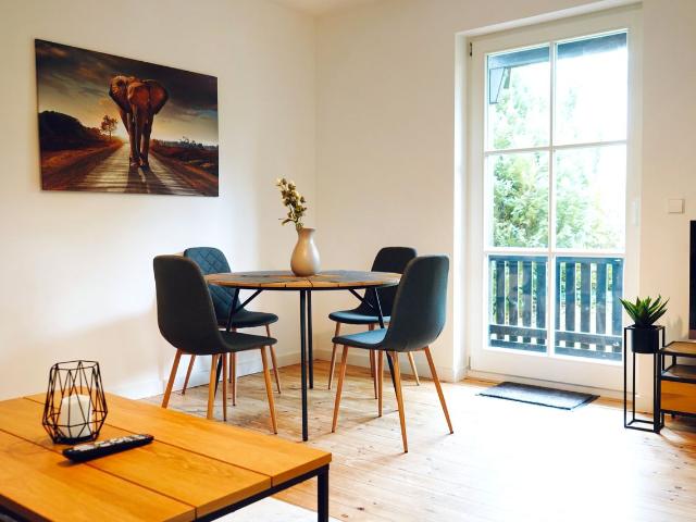 Bright & neat suite in Wolfsburg, Wolfsburg Amsterdam Apartments for Rent